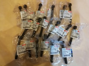 Bolt głowicy bloku cylindrów 1C010-03450 dla Kubota V3300